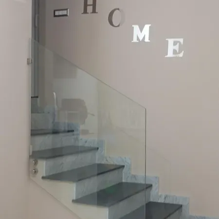 Simply * كاتانيا